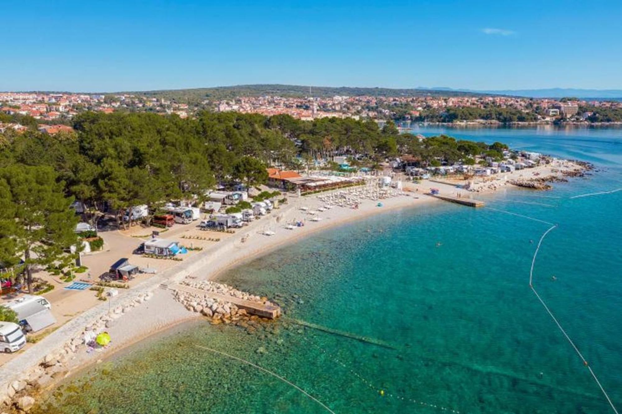Deluxe New Apartments - Few Steps From The Beach - Luxury Holiday With Style - By Traveler Tourist Agency Krk Krk Town Exteriör bild