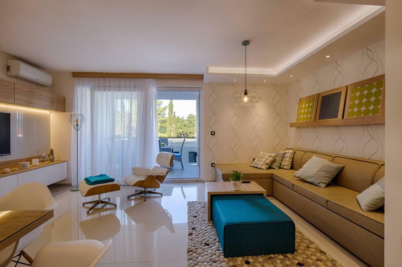 Deluxe New Apartments - Few Steps From The Beach - Luxury Holiday With Style - By Traveler Tourist Agency Krk Krk Town Exteriör bild