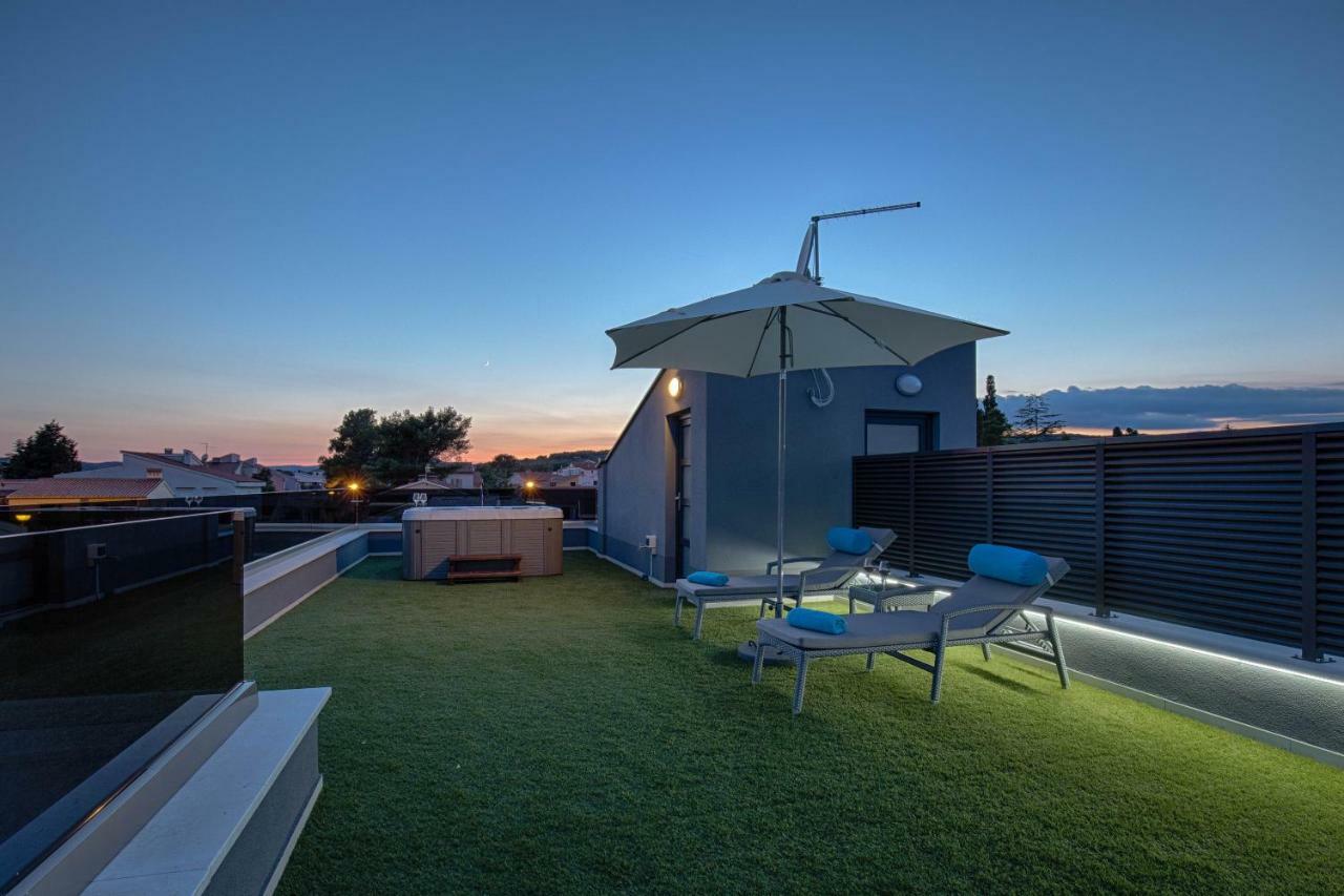 Deluxe New Apartments - Few Steps From The Beach - Luxury Holiday With Style - By Traveler Tourist Agency Krk Krk Town Exteriör bild